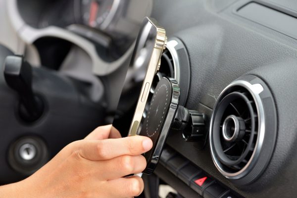 Energizer MagSafe Wireless Car Charger Mount Fast Charging-13